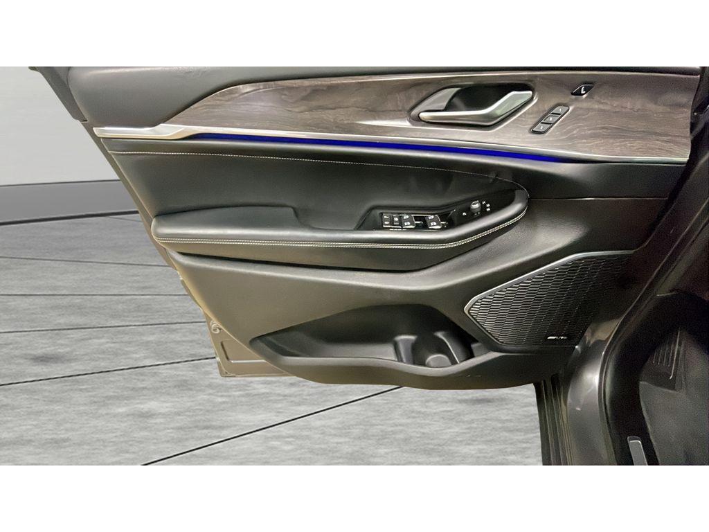 used 2022 Jeep Grand Cherokee car, priced at $27,491