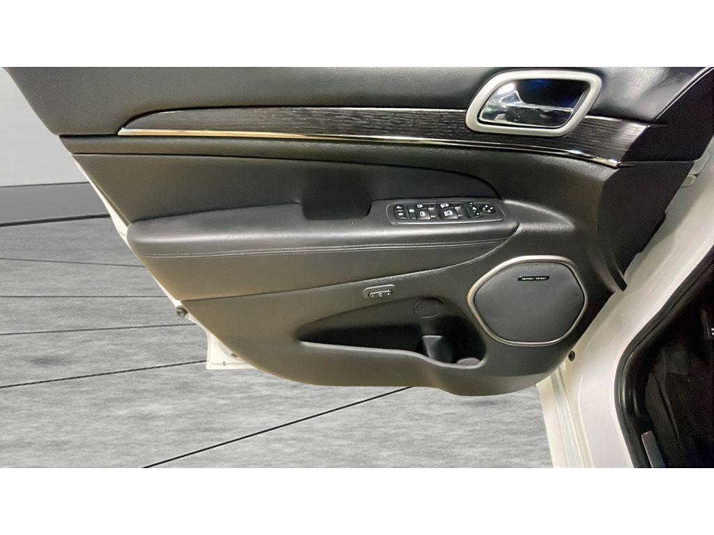 used 2018 Jeep Grand Cherokee car, priced at $21,500