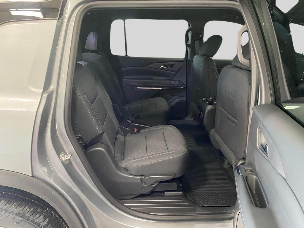 new 2026 Chevrolet Traverse car, priced at $42,320