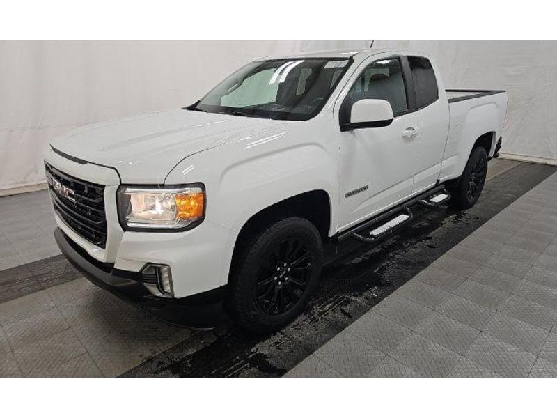 used 2022 GMC Canyon car, priced at $28,870