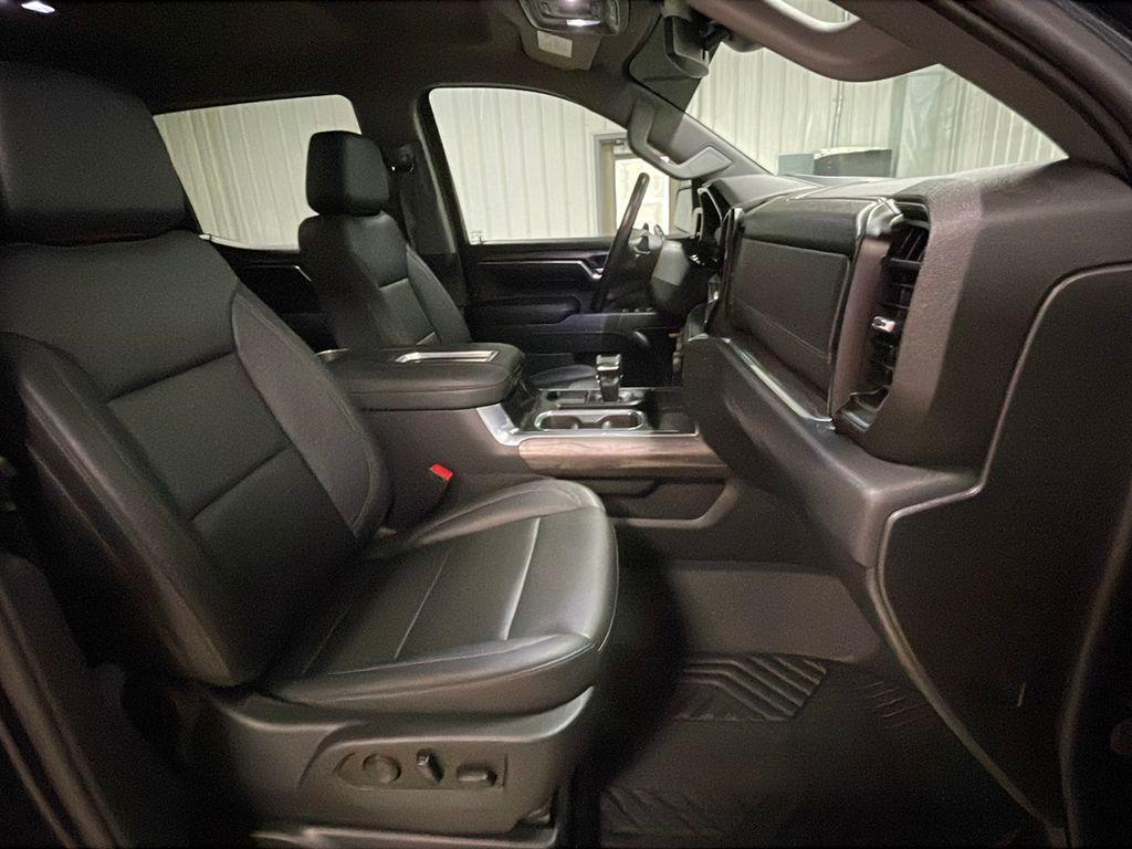 used 2022 Chevrolet Silverado 1500 car, priced at $44,759