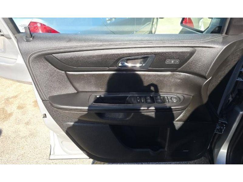 used 2016 Chevrolet Traverse car, priced at $9,450