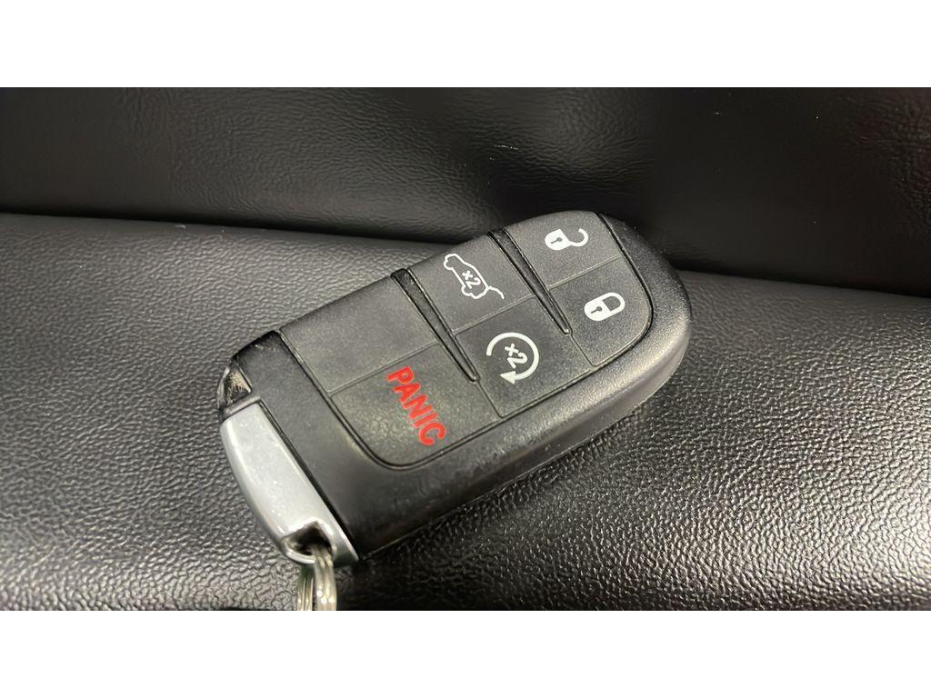 used 2016 Jeep Grand Cherokee car, priced at $13,971