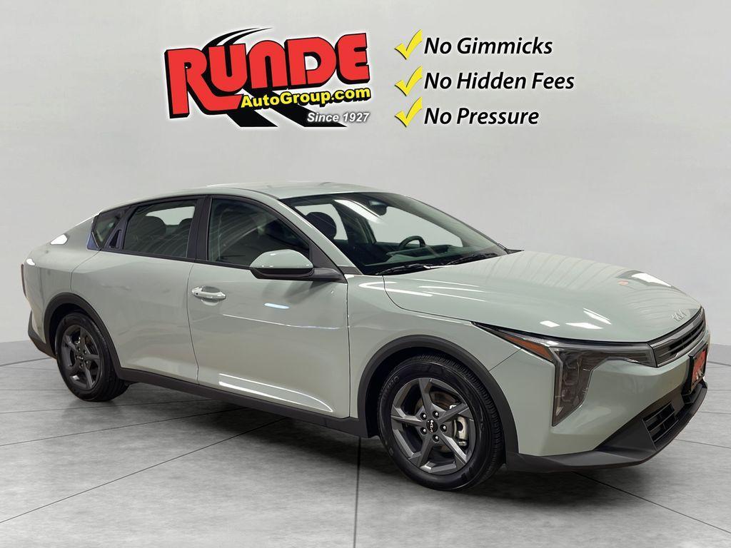 used 2025 Kia K4 car, priced at $20,823