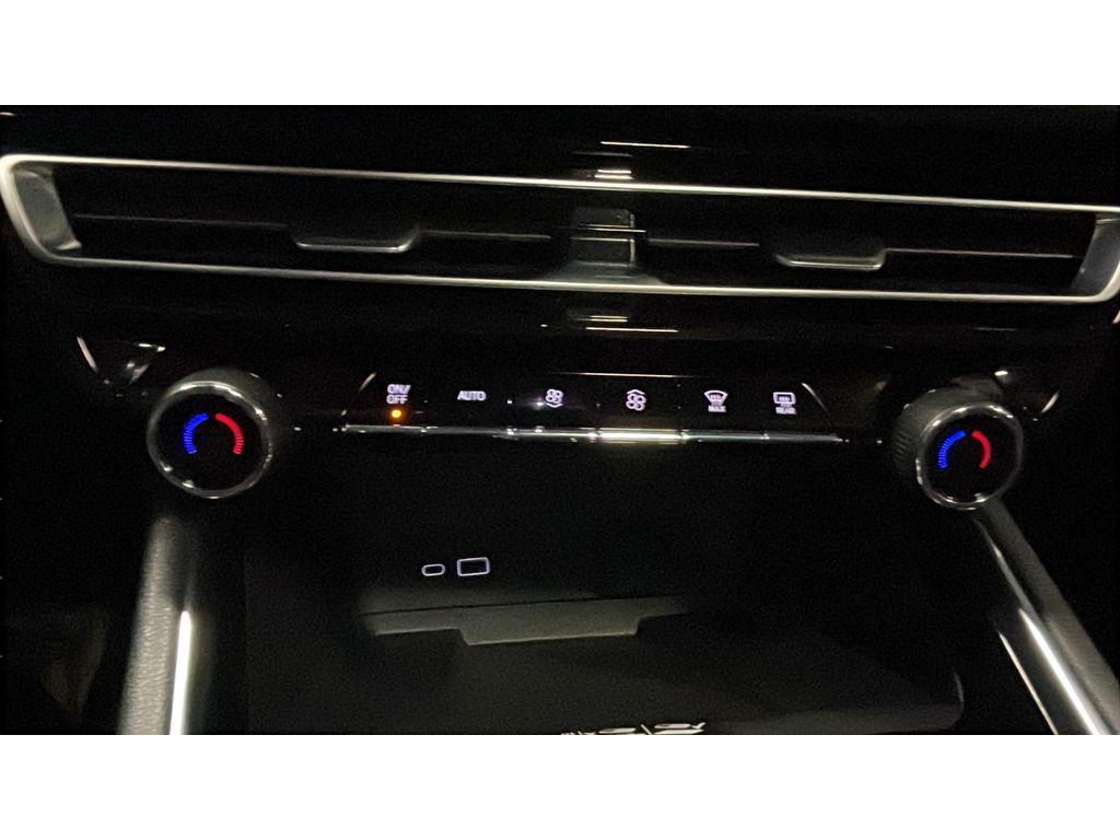 used 2024 Chevrolet Traverse car, priced at $50,971