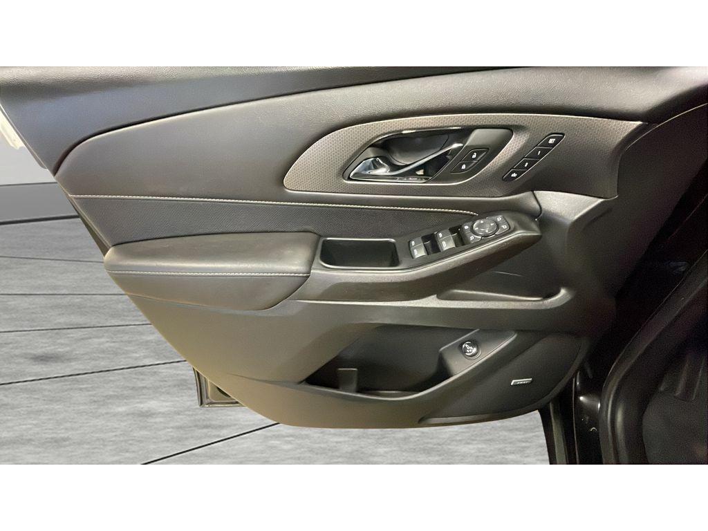 used 2023 Chevrolet Traverse car, priced at $39,941