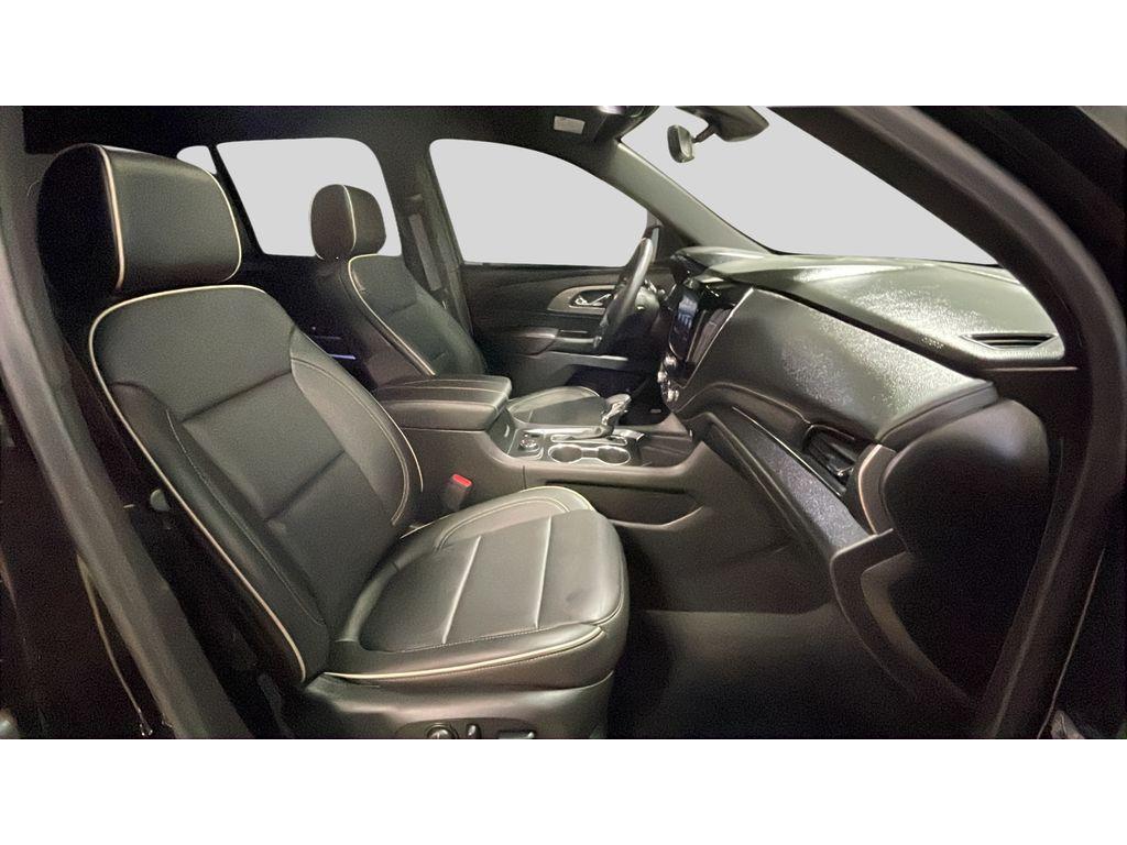 used 2023 Chevrolet Traverse car, priced at $39,941