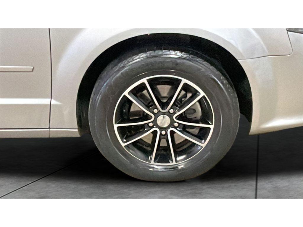 used 2015 Dodge Grand Caravan car, priced at $8,772