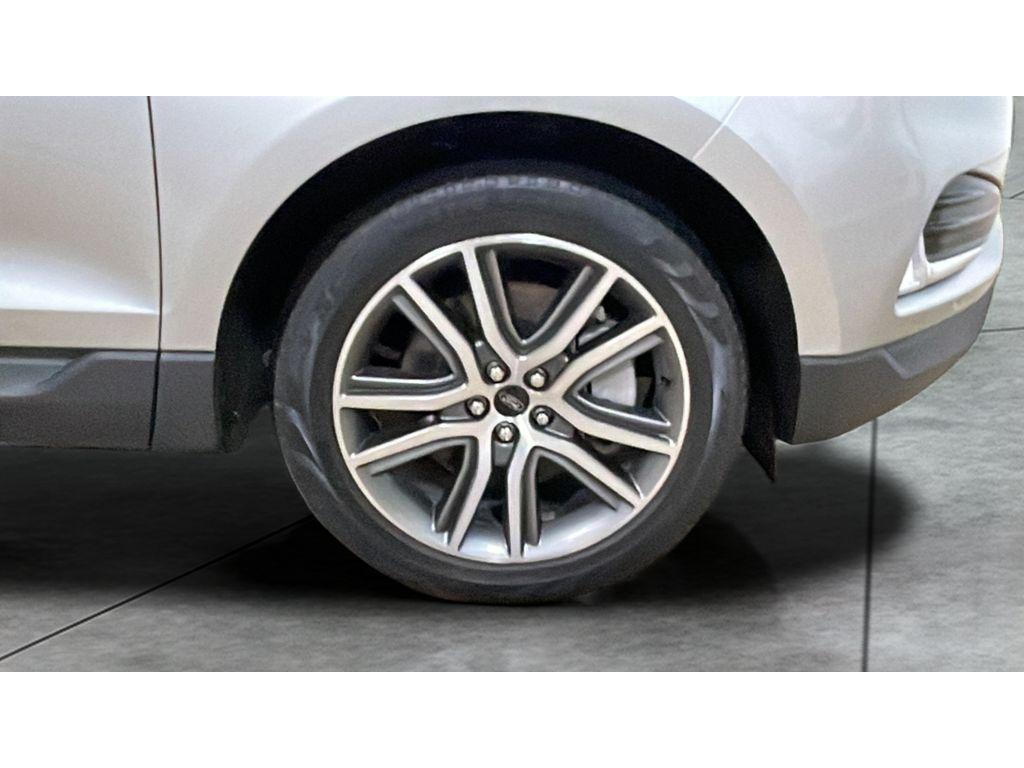 used 2024 Ford Edge car, priced at $33,981