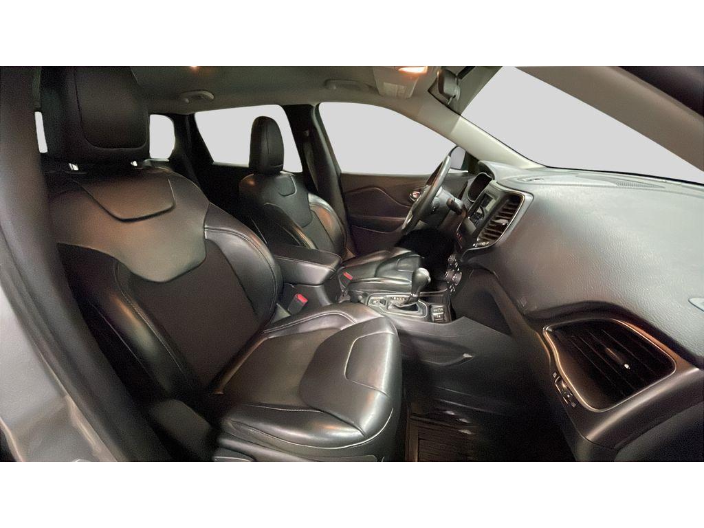 used 2020 Jeep Cherokee car, priced at $12,371