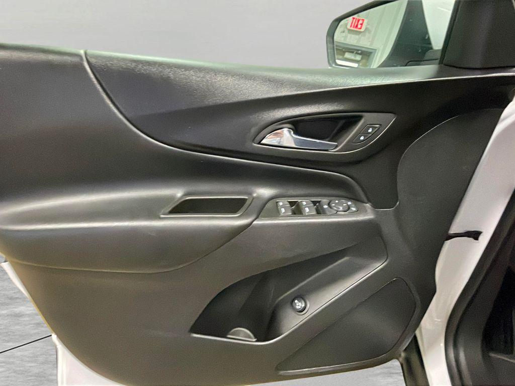 used 2022 Chevrolet Equinox car, priced at $20,669