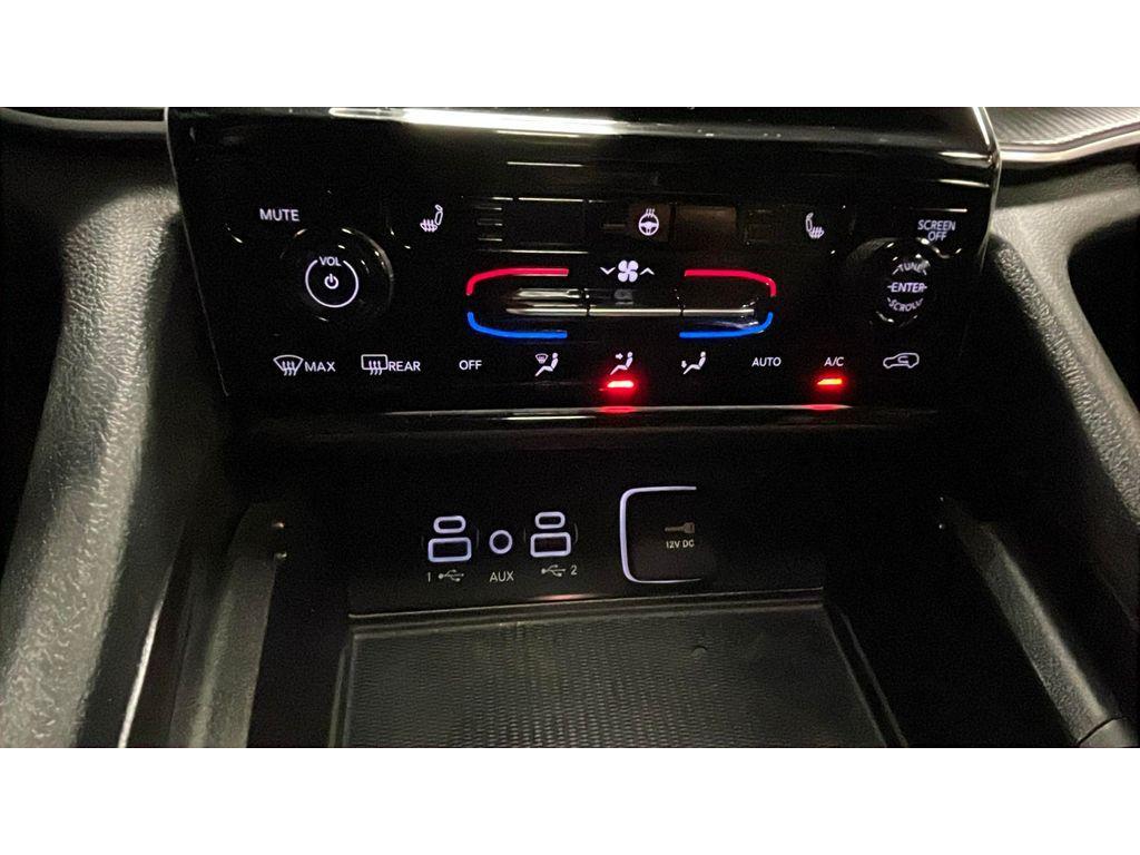 used 2024 Jeep Grand Cherokee car, priced at $35,474