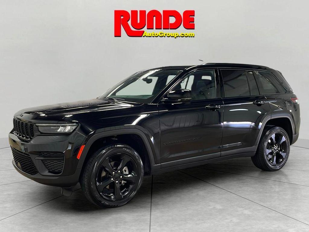 used 2024 Jeep Grand Cherokee car, priced at $35,993