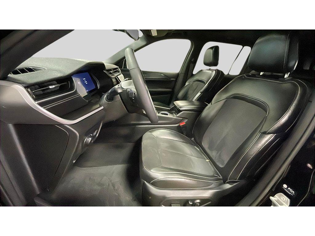 used 2024 Jeep Grand Cherokee car, priced at $35,474