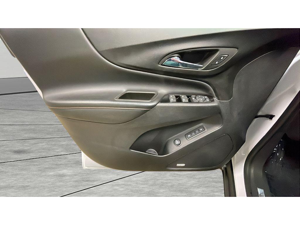 used 2023 Chevrolet Equinox car, priced at $27,500