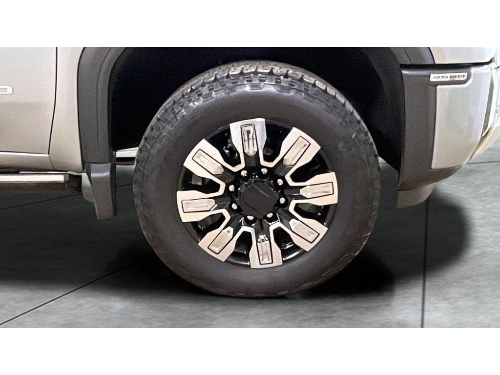 used 2025 GMC Sierra 3500 car, priced at $75,981