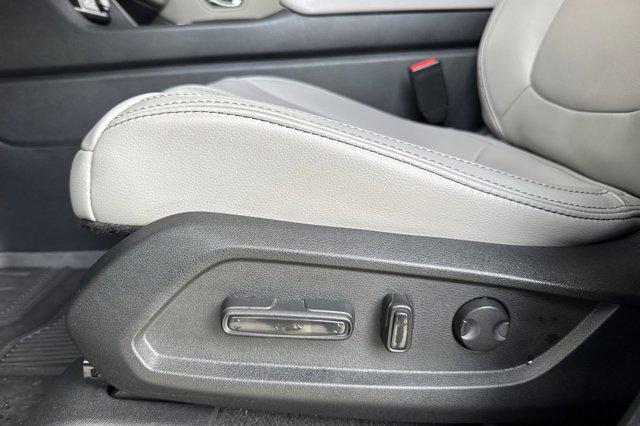 used 2025 Honda Pilot car, priced at $42,083