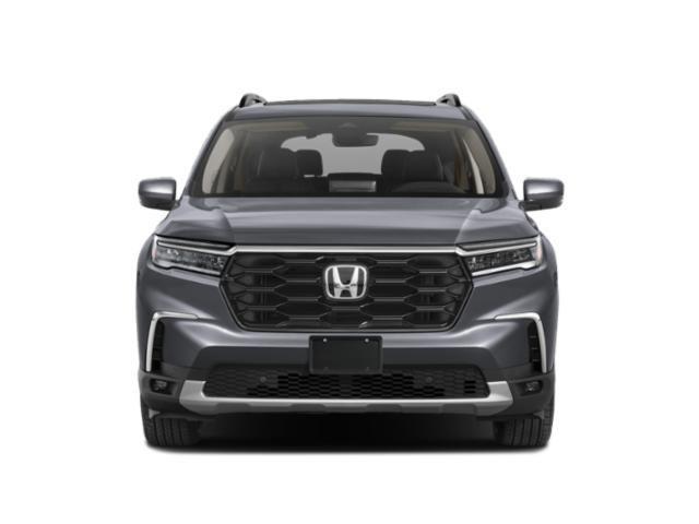 used 2025 Honda Pilot car, priced at $41,999