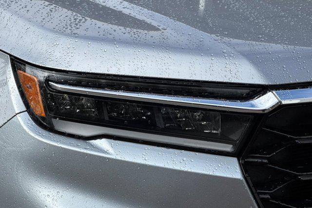 used 2025 Honda Pilot car, priced at $42,083