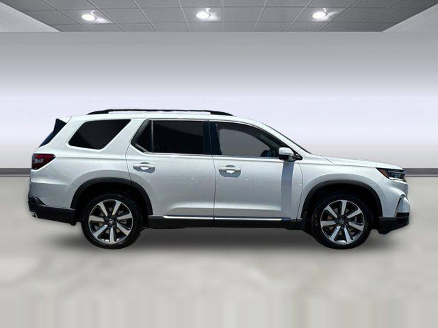 new 2025 Honda Pilot car, priced at $54,180