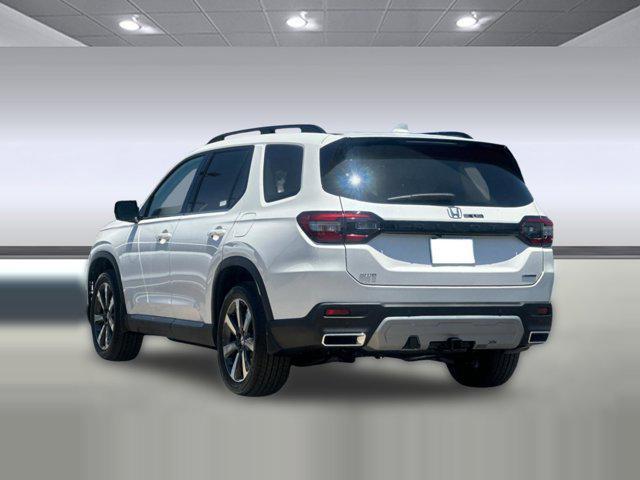 new 2025 Honda Pilot car, priced at $54,180