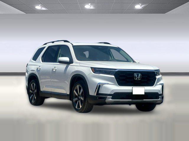 new 2025 Honda Pilot car, priced at $54,180