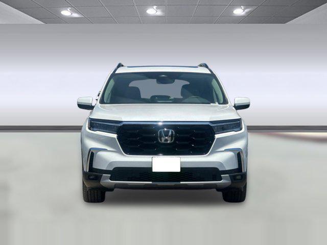 new 2025 Honda Pilot car, priced at $54,180