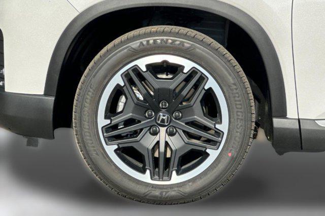 new 2026 Honda Pilot car, priced at $54,245