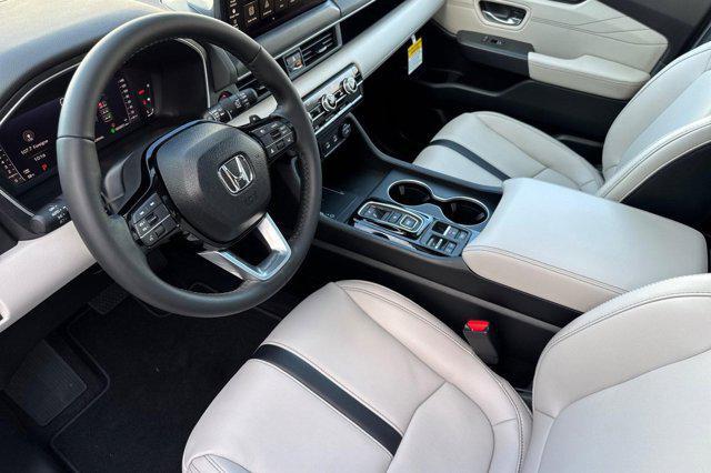 new 2026 Honda Pilot car, priced at $54,245