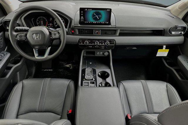 new 2025 Honda Pilot car, priced at $48,280