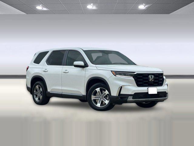 new 2025 Honda Pilot car, priced at $48,280