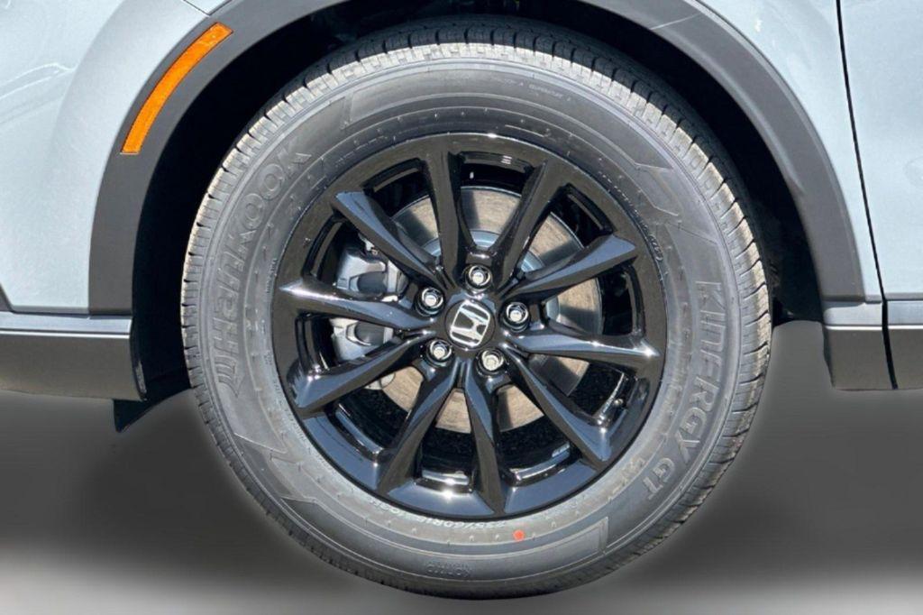 new 2026 Honda CR-V Hybrid car, priced at $39,615
