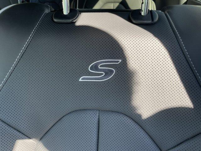 new 2026 Chrysler Pacifica car, priced at $59,153