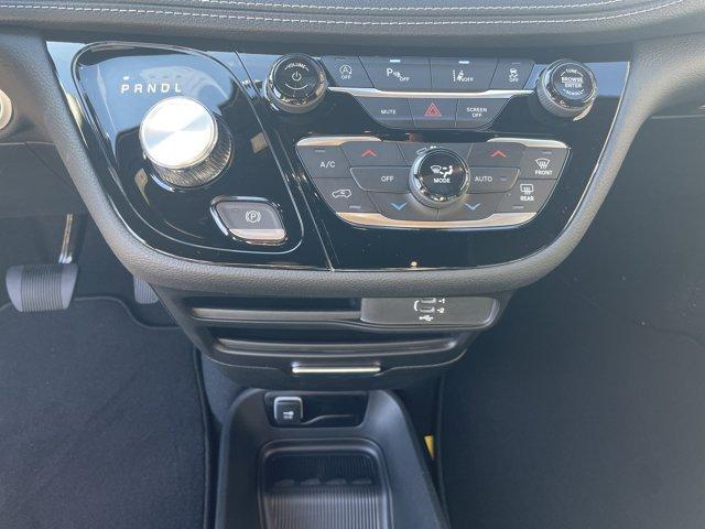 new 2026 Chrysler Pacifica car, priced at $44,426