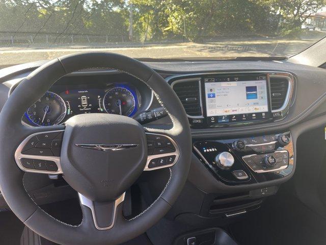 new 2026 Chrysler Pacifica car, priced at $44,426