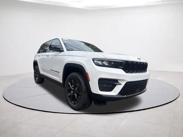 new 2025 Jeep Grand Cherokee car, priced at $43,828