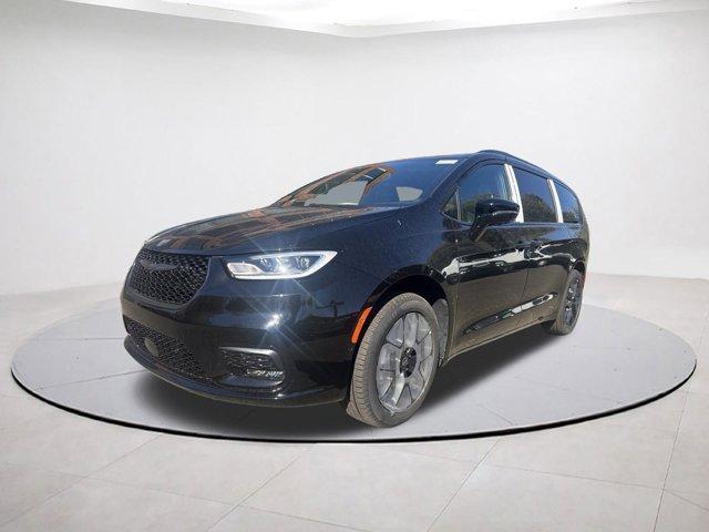 new 2026 Chrysler Pacifica car, priced at $56,100