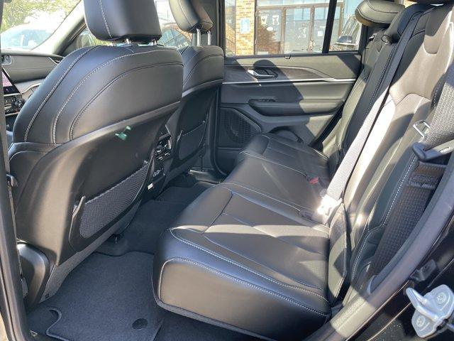 new 2025 Jeep Grand Cherokee car, priced at $52,181