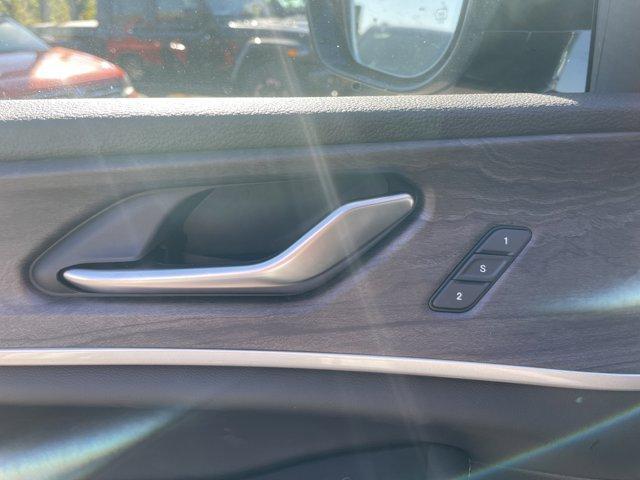 new 2025 Jeep Grand Cherokee car, priced at $52,181