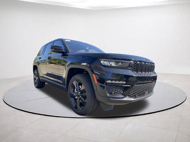 new 2025 Jeep Grand Cherokee car, priced at $52,181