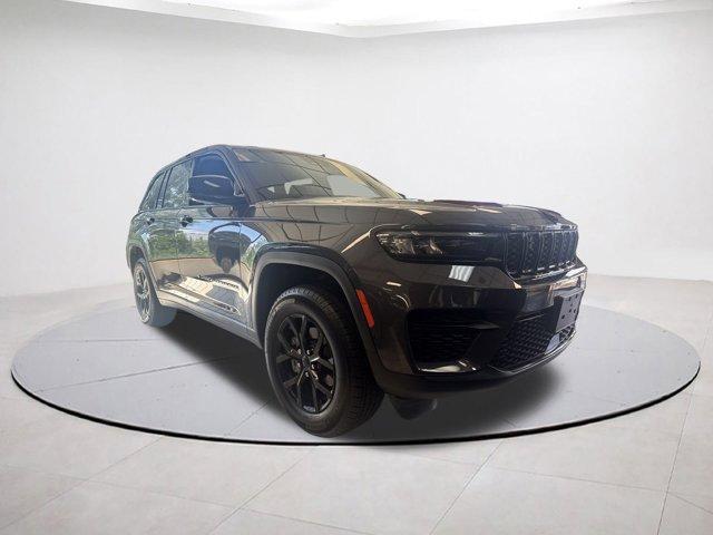 new 2025 Jeep Grand Cherokee car, priced at $44,394