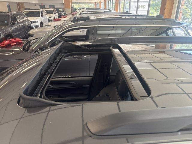 new 2025 Jeep Grand Cherokee car, priced at $44,394