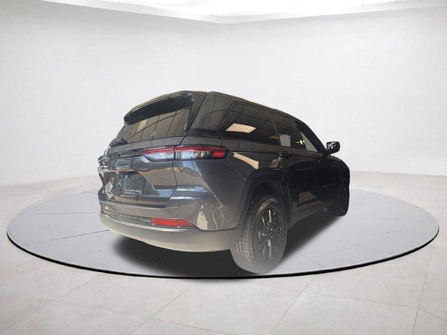 new 2025 Jeep Grand Cherokee car, priced at $44,394