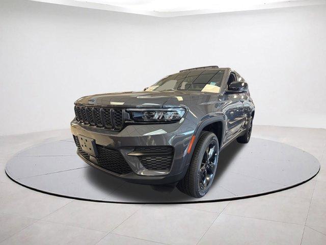 new 2025 Jeep Grand Cherokee car, priced at $45,891