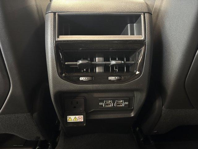 new 2025 Jeep Grand Cherokee car, priced at $45,891