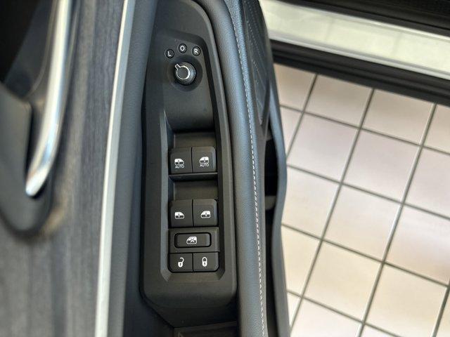 new 2025 Jeep Grand Cherokee L car, priced at $47,114