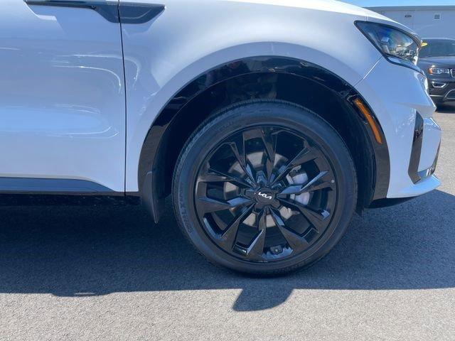 used 2023 Kia Sorento car, priced at $31,721