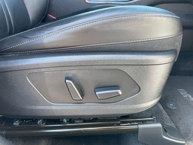 used 2023 Kia Sorento car, priced at $31,721