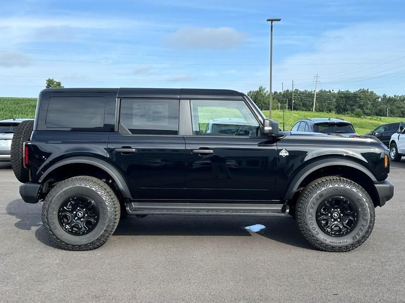 new 2025 Ford Bronco car, priced at $58,728