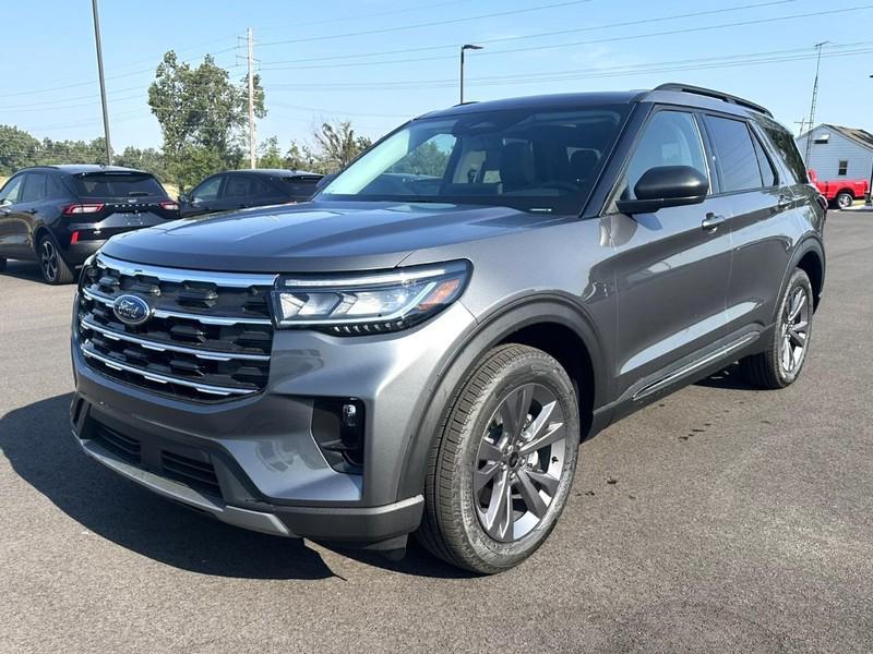 new 2025 Ford Explorer car, priced at $43,196